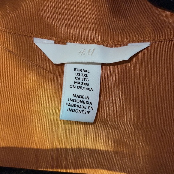 H&M Resort Shirt Plus Size - Picture 9 of 11